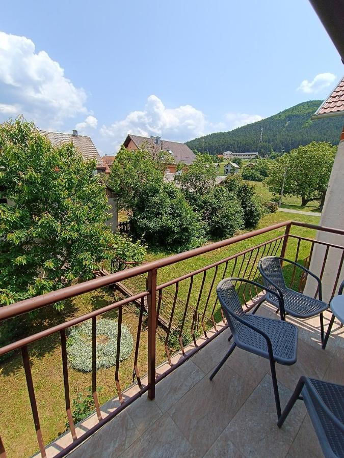 Apartment Hinic Vrhovine Kültér fotó