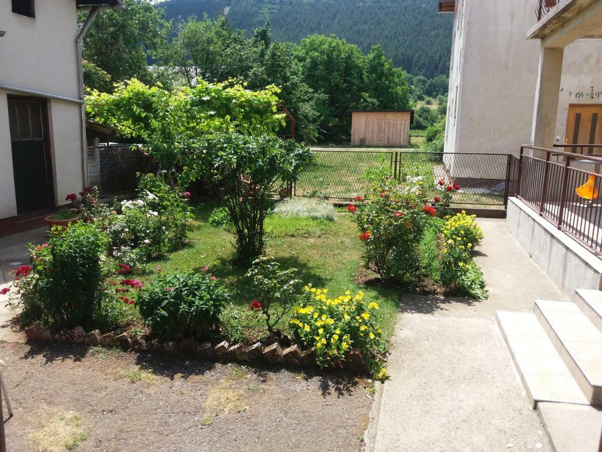 Apartment Hinic Vrhovine Kültér fotó